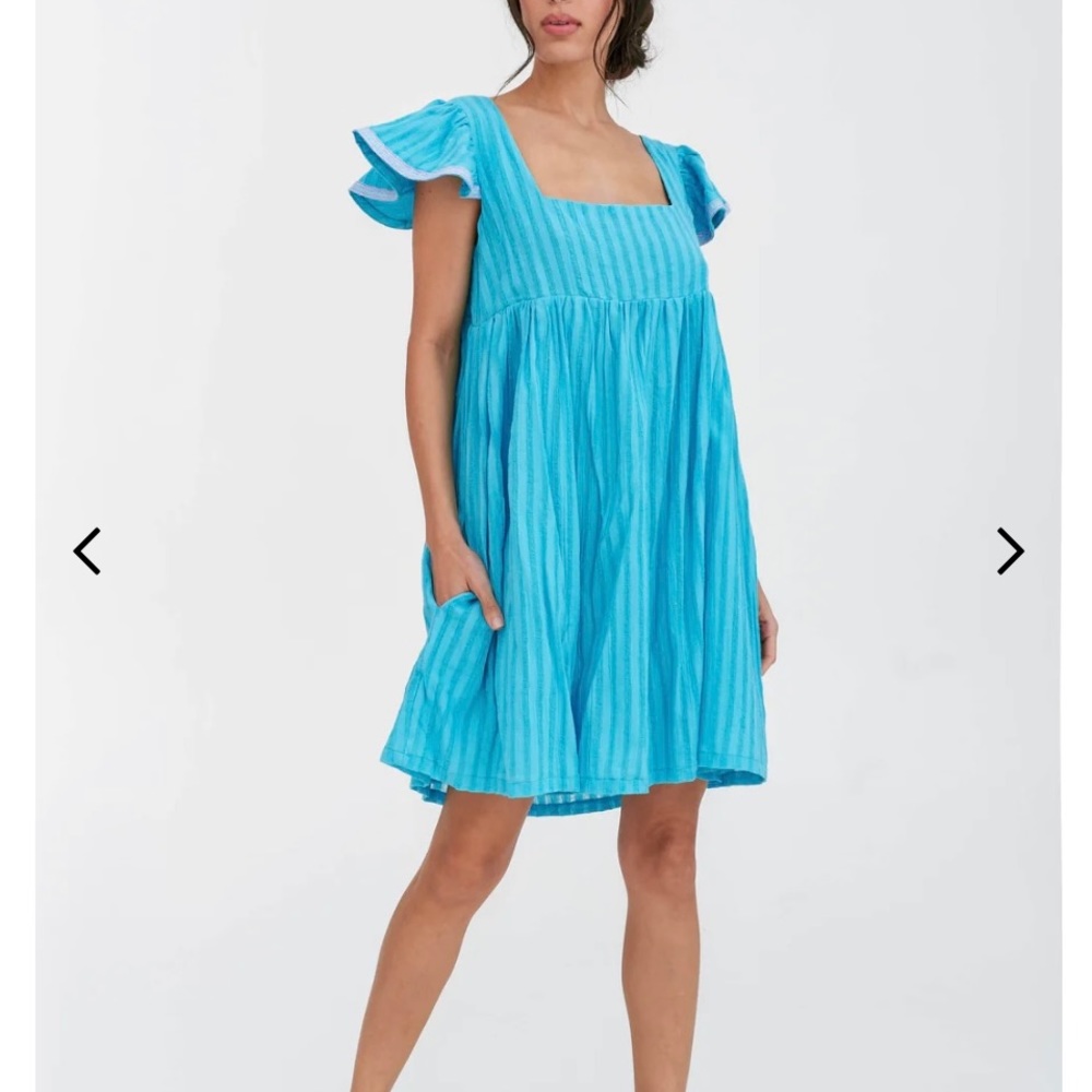 *petite version* Flutter sleeve baby doll blue dress. size petite